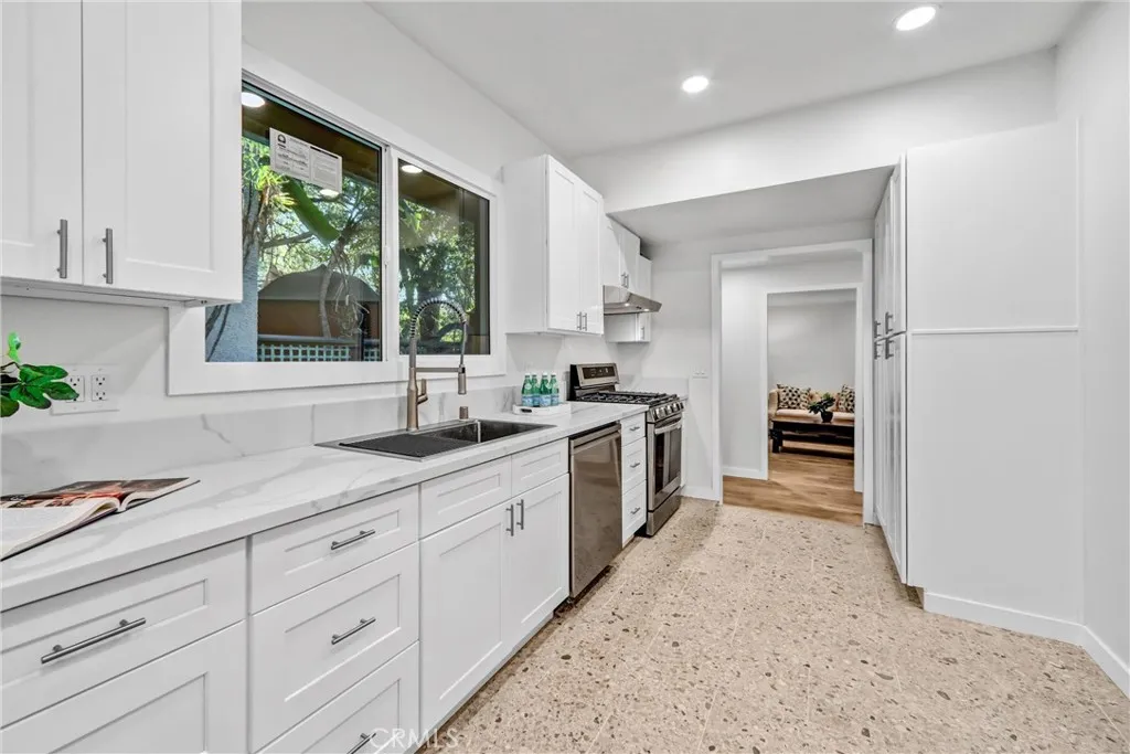 1215 Wentworth, Pasadena, California 91106 home-pic-61